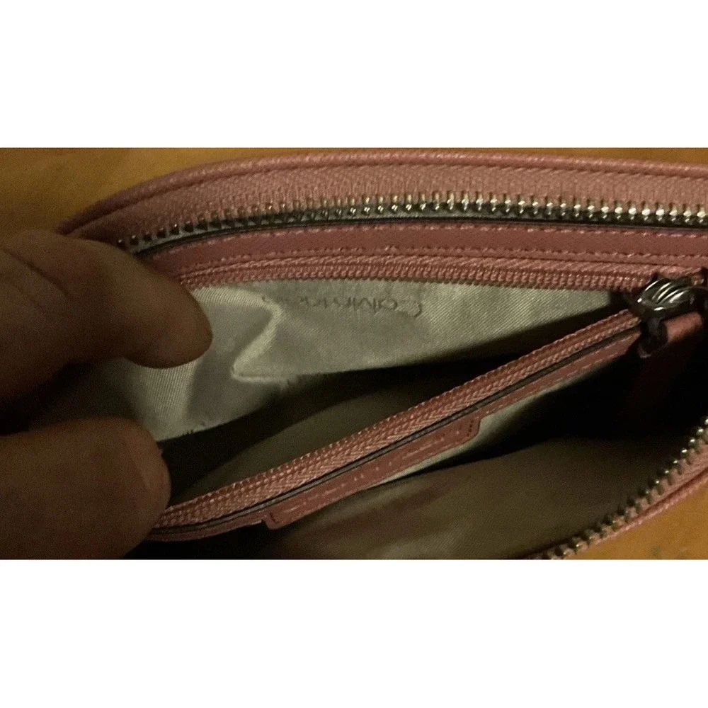 Calvin Klein‎ Cross Body Pink/Rose Purse With Chain On Strap